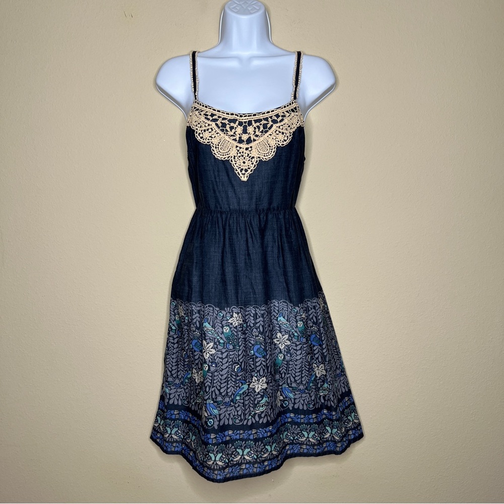 ANTHROPOLOGIE / ELOISE Blue Bird Print Cover-Up Dress w Crochet Details - Sz S